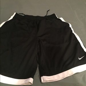 Nike shorts 2x